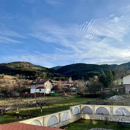 Къща За Гости Гергана Raduil Exterior foto