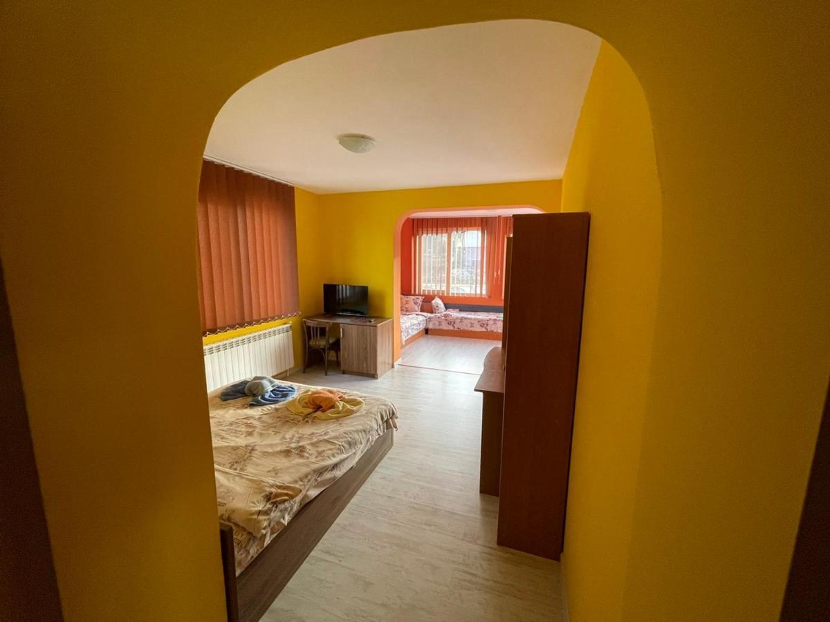 Къща За Гости Гергана Raduil Exterior foto